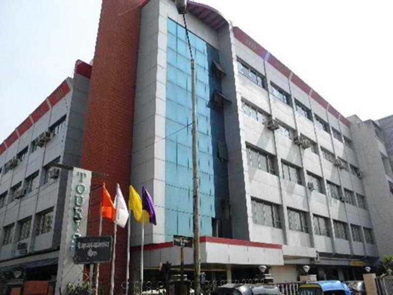 פונה Hotel Tourist International מראה חיצוני תמונה